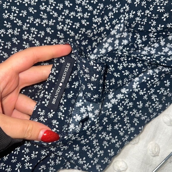 SOLD! Brandy Melville Navy Floral Wrap Mini Skirt, One Size - Picture 3 of 7